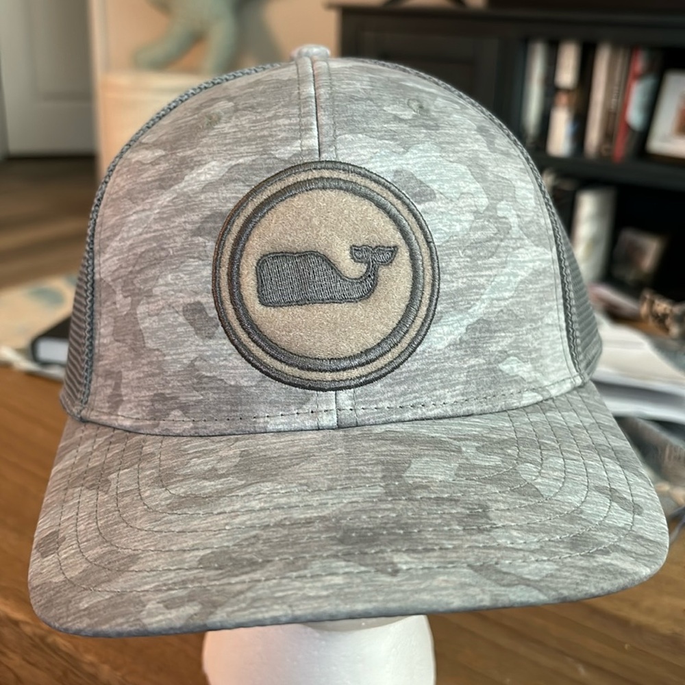 Like New Vineyard Vines Gray Adjustable Trucker Hat with Whale Dot patch.